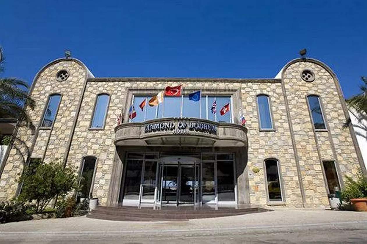 DIAMOND _SHABAVIZ (18).jpg